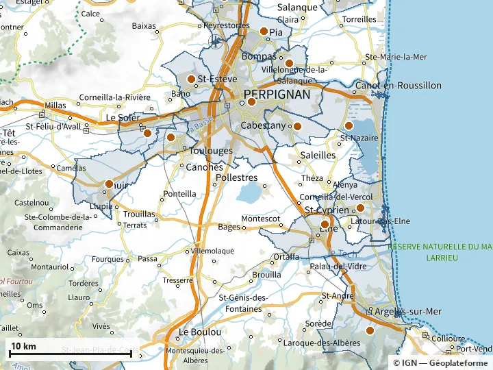 Plan des Pyrénées-Orientales, avec les limites de la zone et son centre