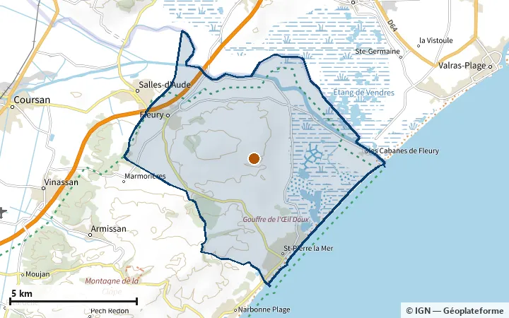 Plan de Fleury, avec les limites de la zone et son centre