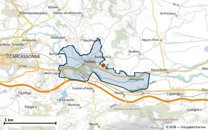 Plan de Trèbes, avec les limites de la zone et son centre