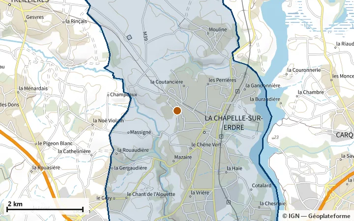 Plan de La Chapelle-sur-Erdre, avec les limites de la zone et son centre