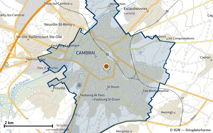 Plan de Cambrai, avec les limites de la zone et son centre