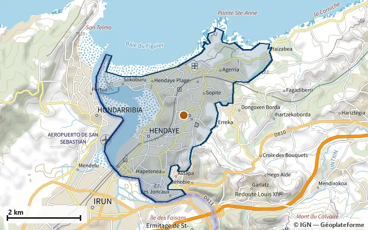 Plan d'Hendaye, avec les limites de la zone et son centre