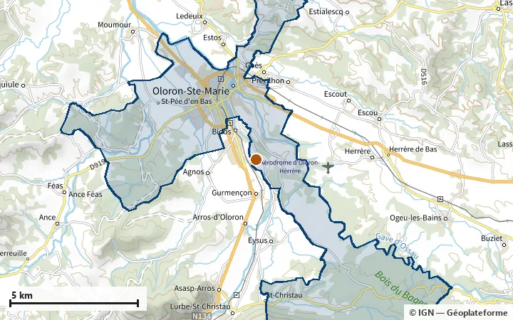 Plan d'Oloron-Sainte-Marie, avec les limites de la zone et son centre