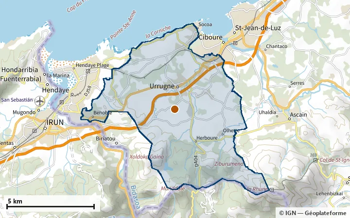 Plan d'Urrugne, avec les limites de la zone et son centre