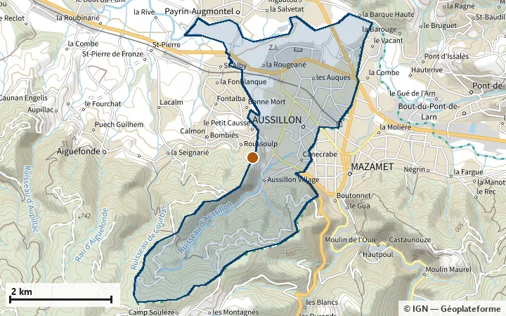 Plan d'Aussillon, avec les limites de la zone et son centre