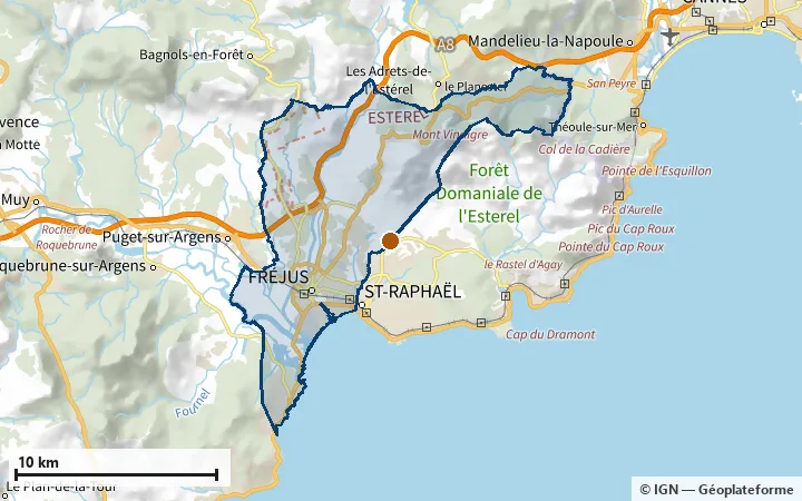 Plan de Fréjus, avec les limites de la zone et son centre
